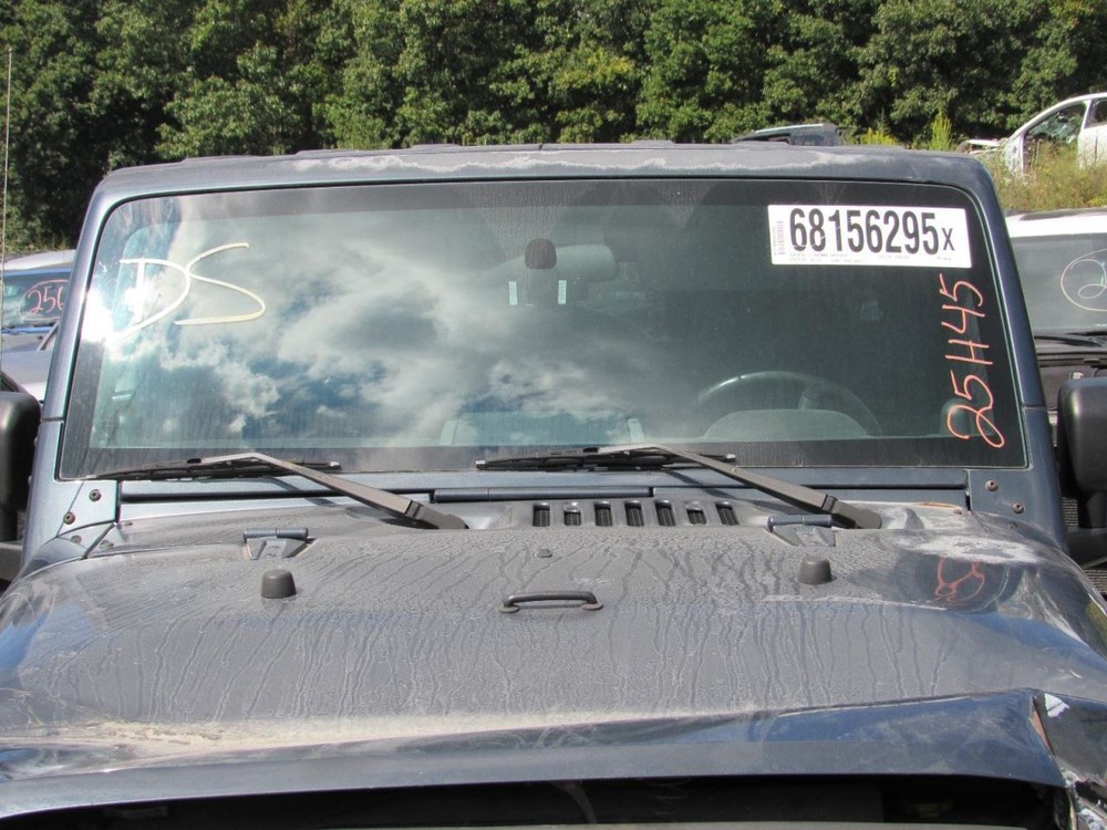 TJ 2008 Glove Box 1075297