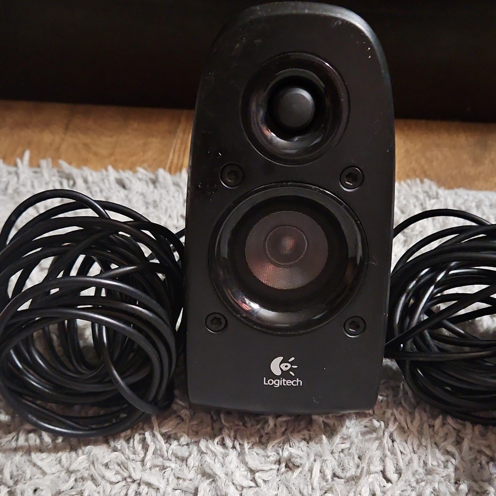 Logitech 2.0 Channel Wired Computer Speakers Black RCA Audio Inputs