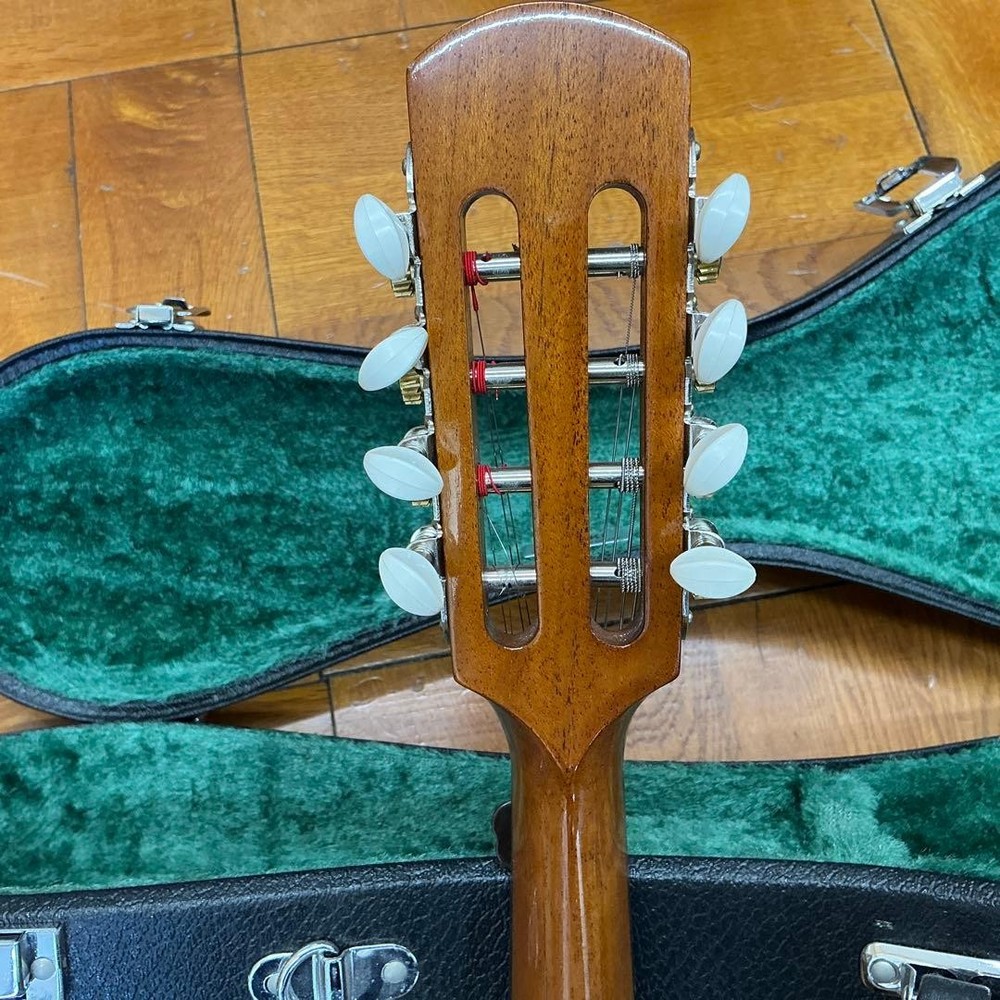Suzuki M-30 round mandolin 8 strings with case