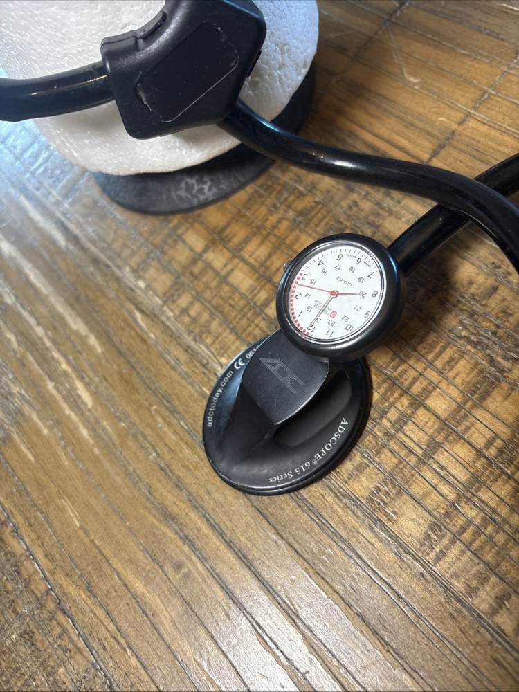 adscope stethoscope 615 with Extra Ear Tips And Snap On Clock (needs A Battery)