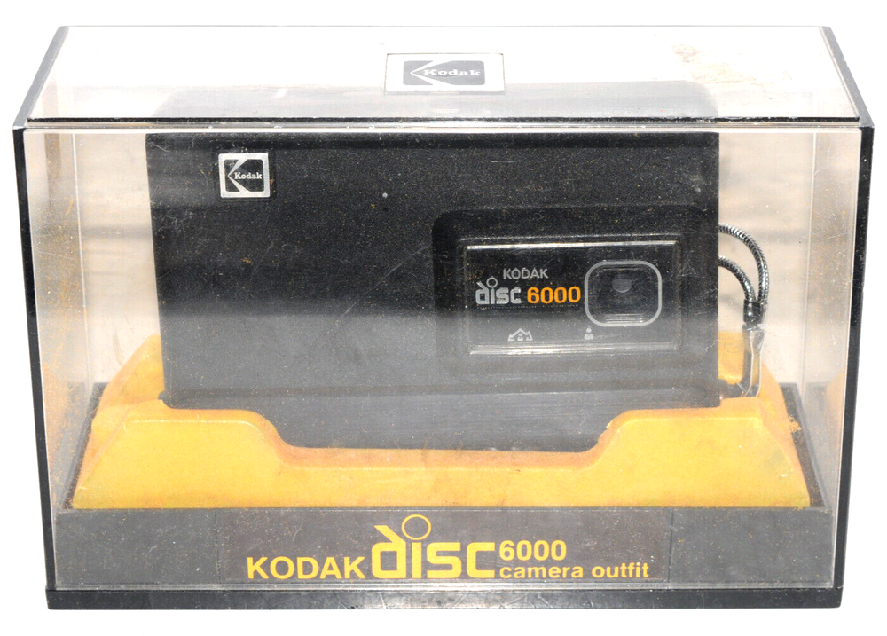 Kodak Disc 6000 Camera in Near MINT Condition w/Display Case!!