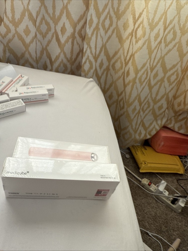 Medicube Booster MINI PRO