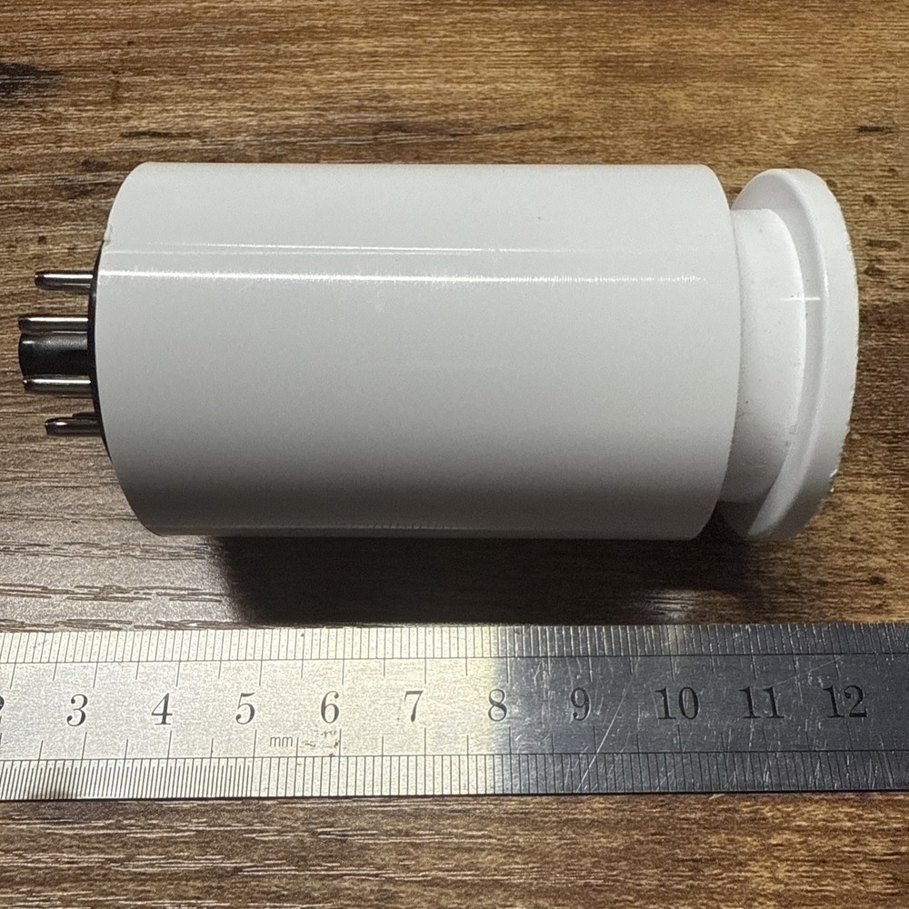octal plug-in coil form 8 pin L=60 mm OD= 42 mm