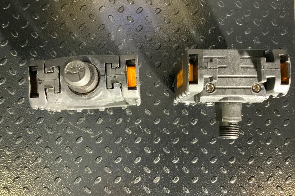 FAT CAT FOLDING BICYCLE PEDALS ($5/PAIR OBO)