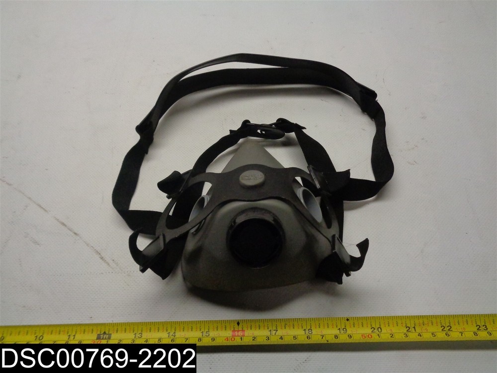 Used: 311-3000 Mask Attachment With Head Straps