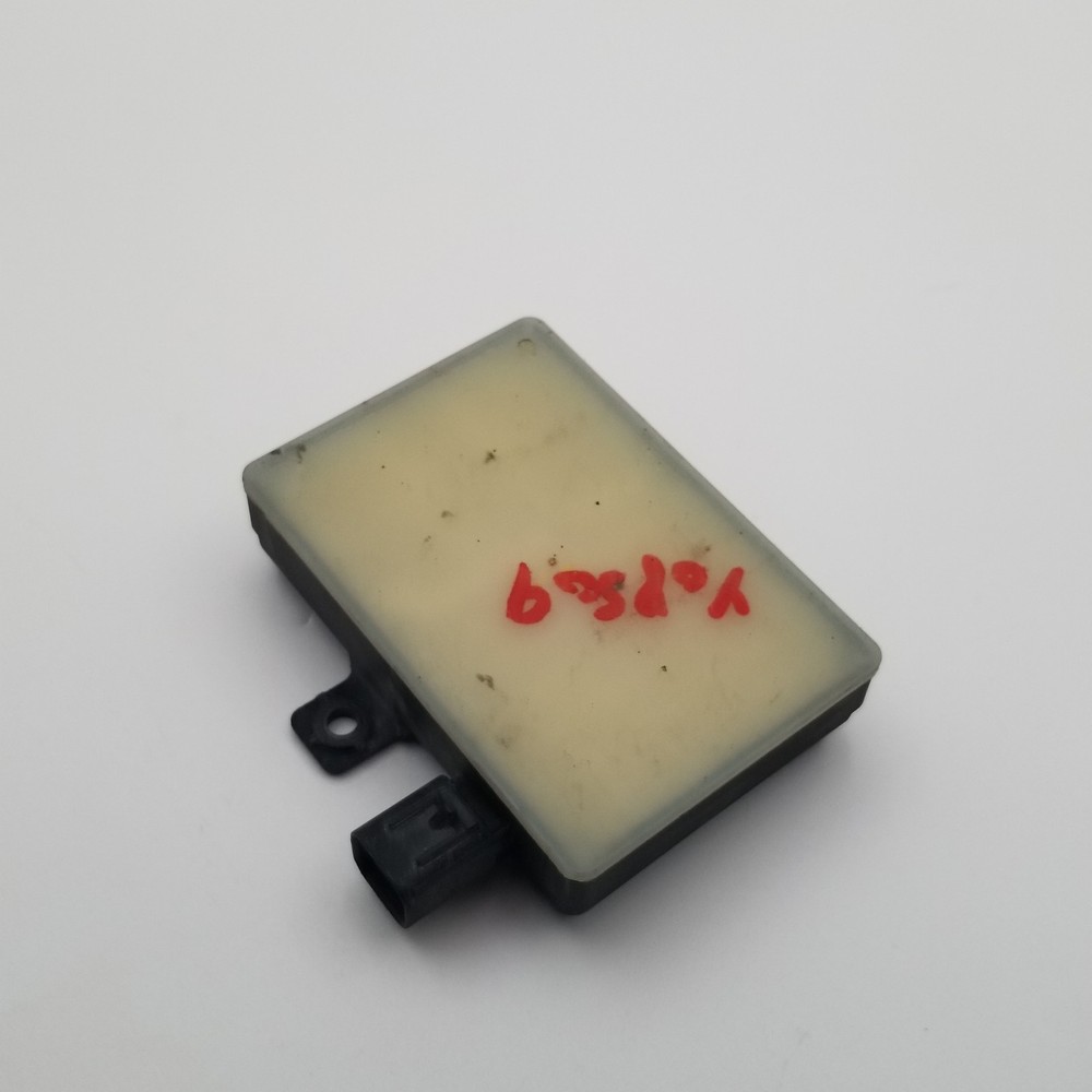 2015 2016 2017 Hyundai Sonata Rear Blind Spot Radar Sensor Module C195850001