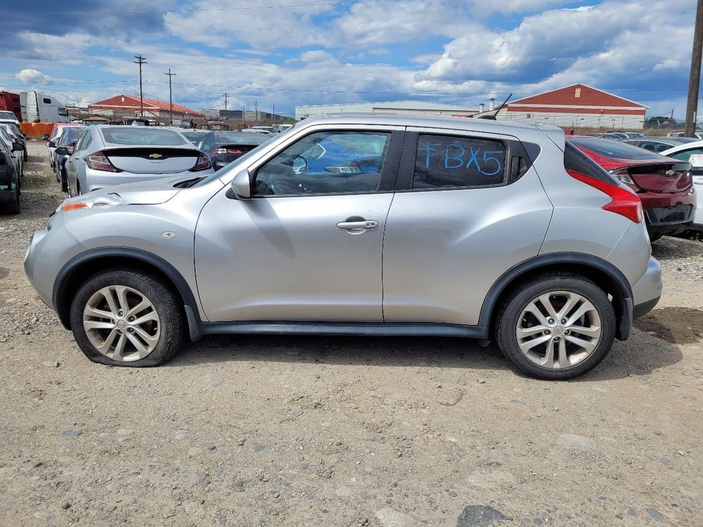 JUKE 2011 Battery Tray 12060623