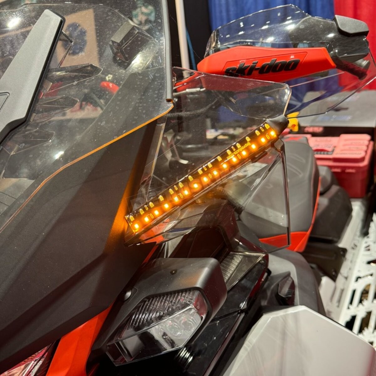 LJE Products Amber/Green Trail Courtesy Light LJE-TCL-SNO-10