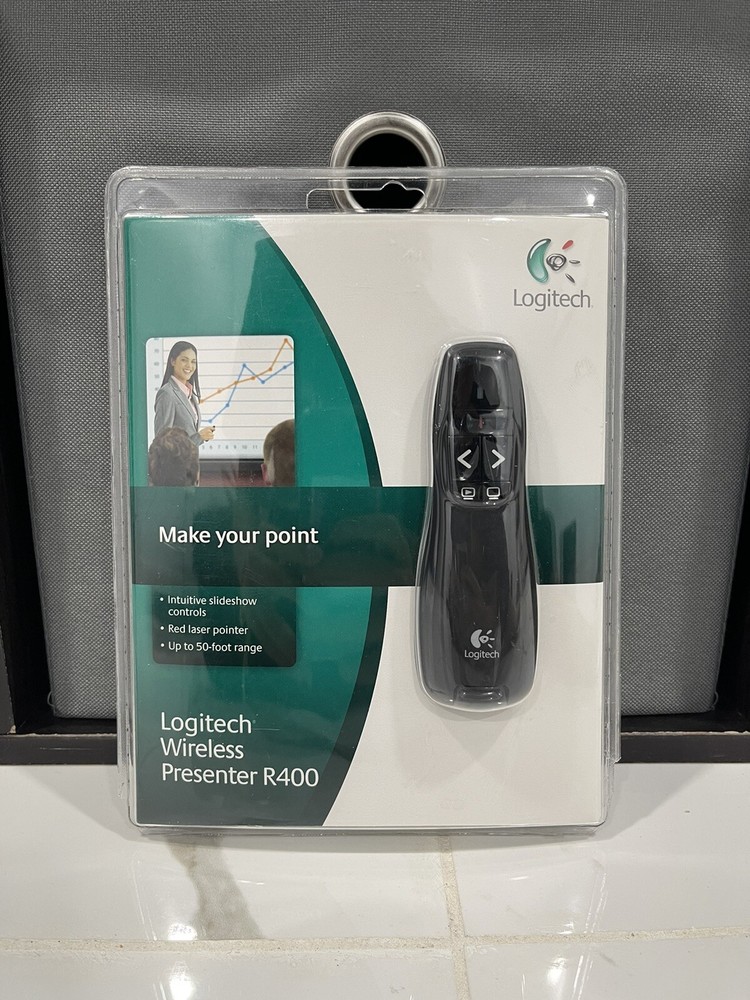 LOGITECH R400 Professional Wireless Presenter w/Red Laser Pointer NEW