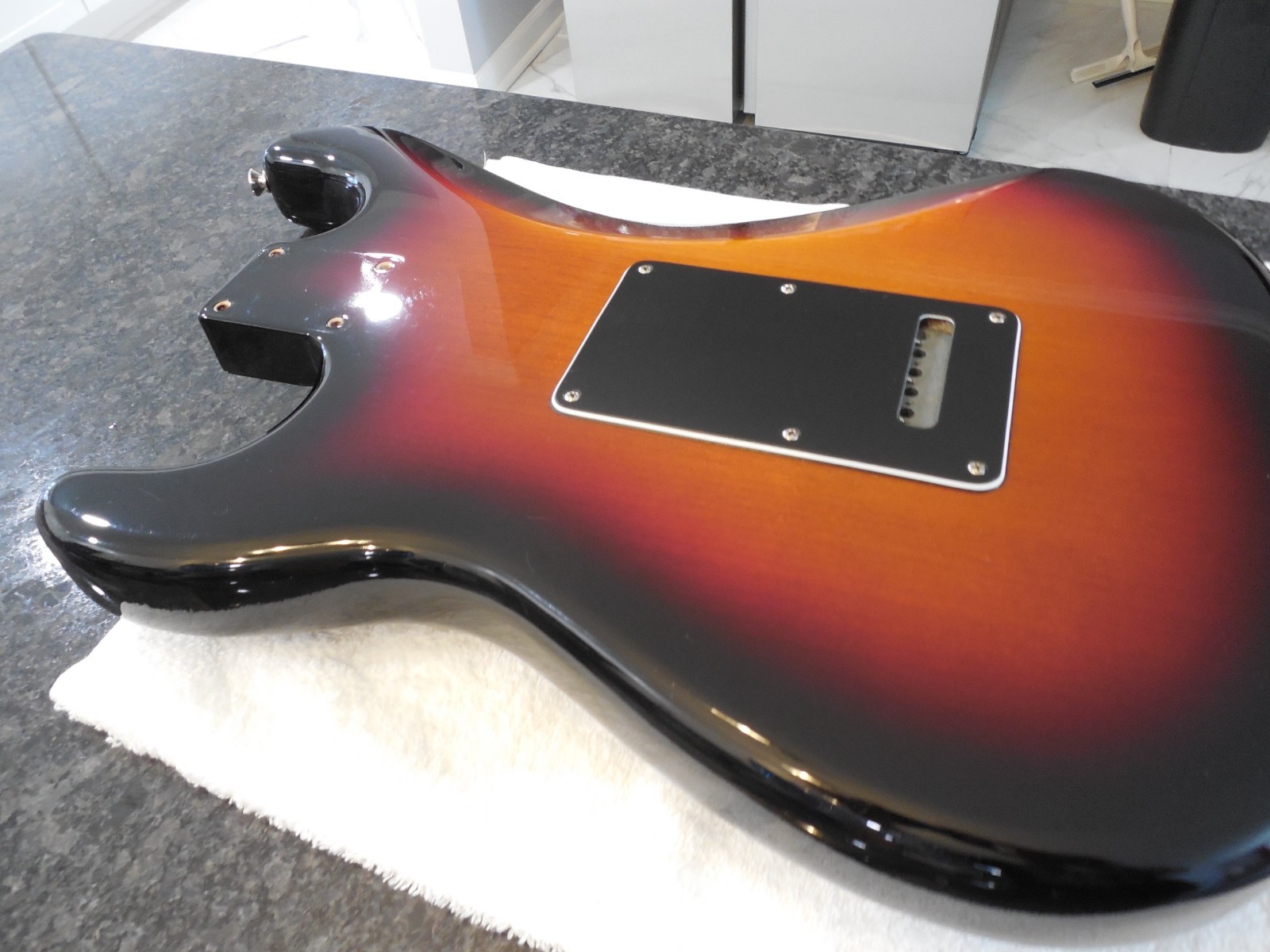 2010 Fender American Special Stratocaster Loaded Body Lace Sensor pups Ex. Cond