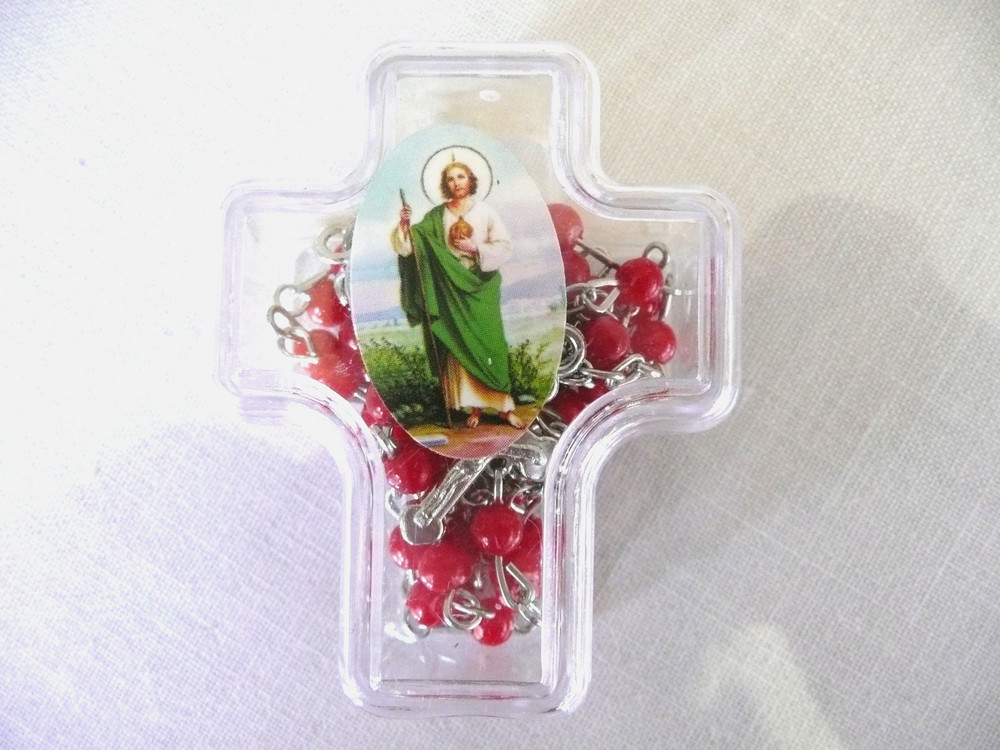 CRUCIFIX RELIGION SPIRITUAL CHRISTIANITY CROSS RED LOVE BEADS ROSARY NECKLACE