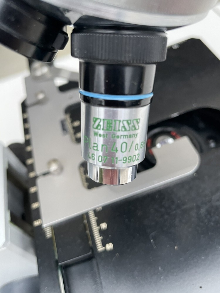Carl Zeiss Microscope including Power Supply and Magnetic Electronic Shutter