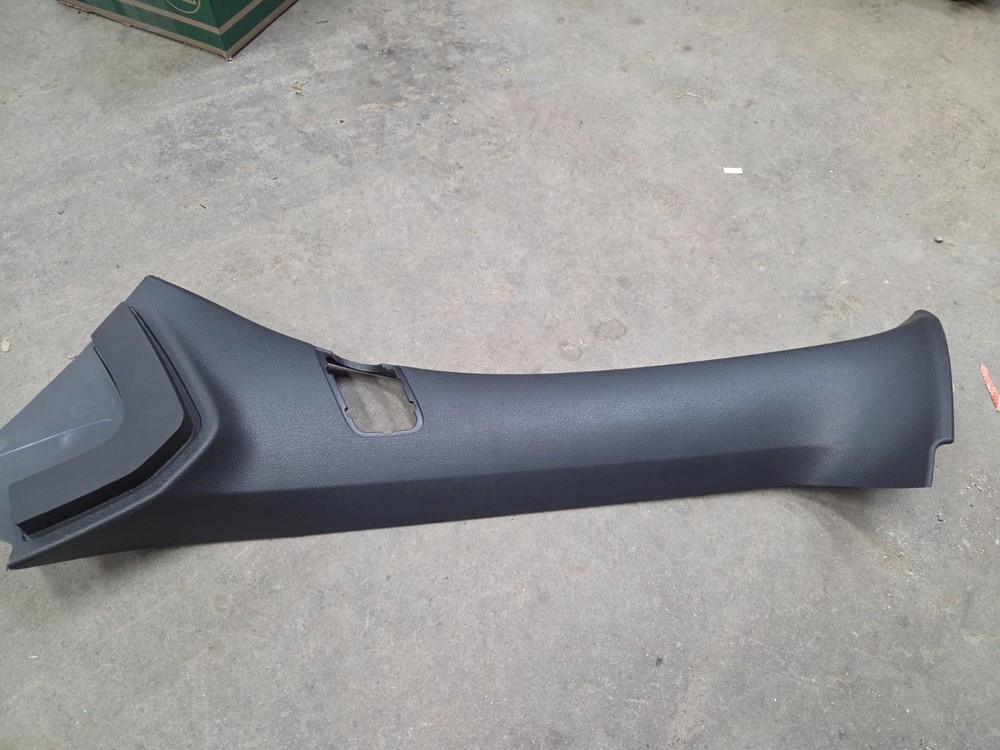 A18-68716-005 Left Hand Interior Trim Panel for Freightliner Cascadia