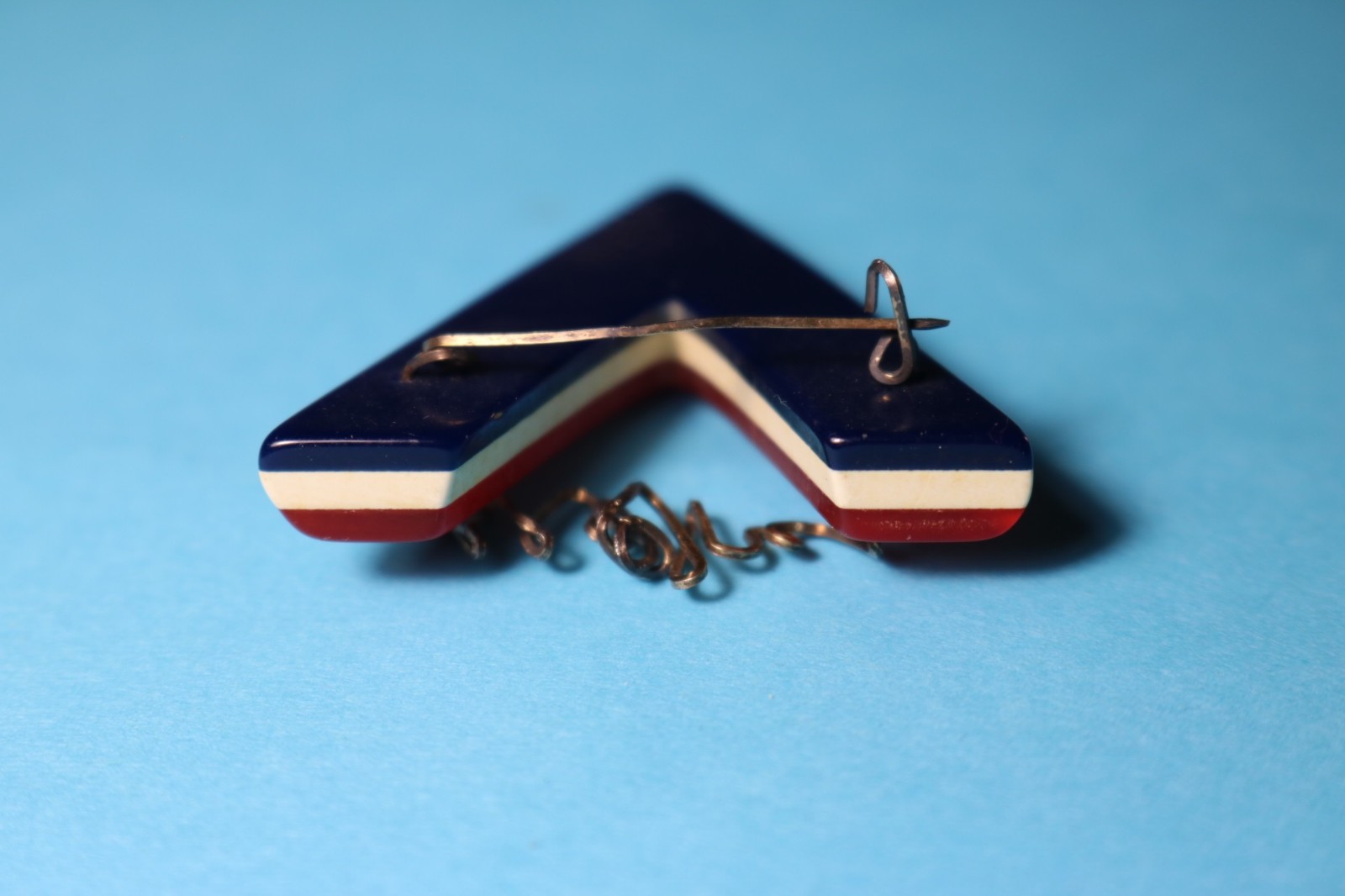 Mother V for Victory Pin - Bakelite WWII Red White Blue Patriotic Gift Brooch