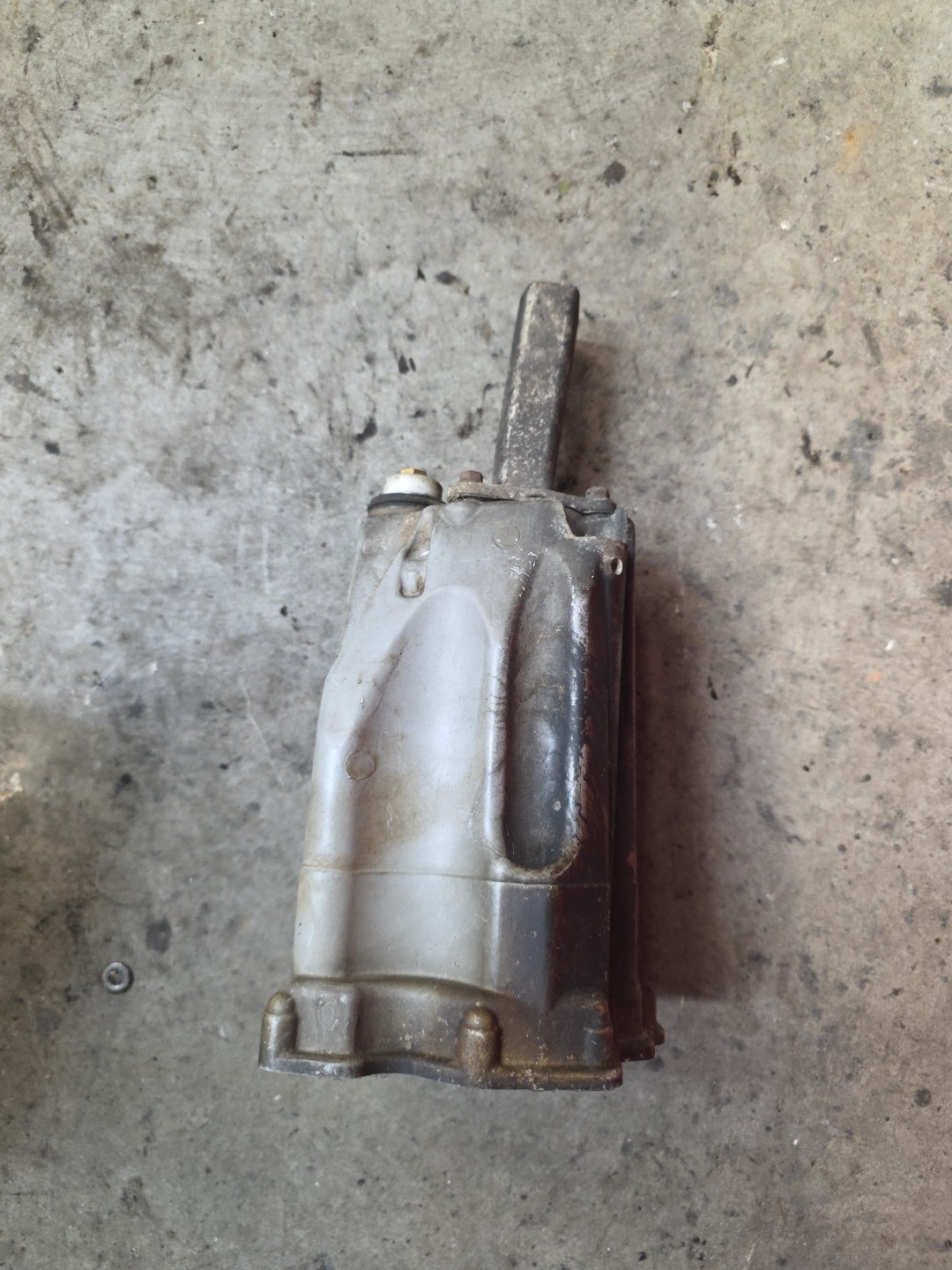 Mercury 9.9 HP 4 Stroke Oil Pan ASSY PN 825764 M1