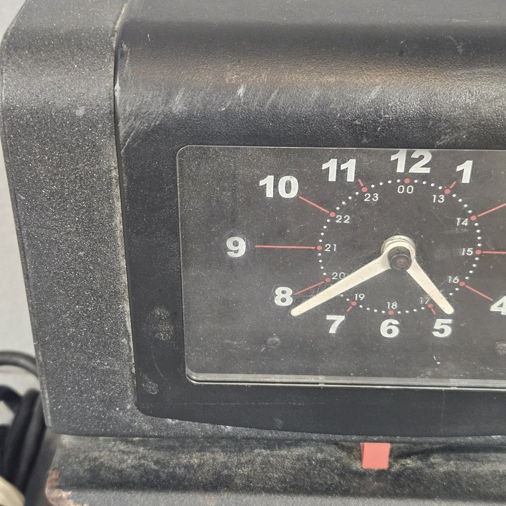 Lathem Model Punch Time Clock Recorder No Key Untested
