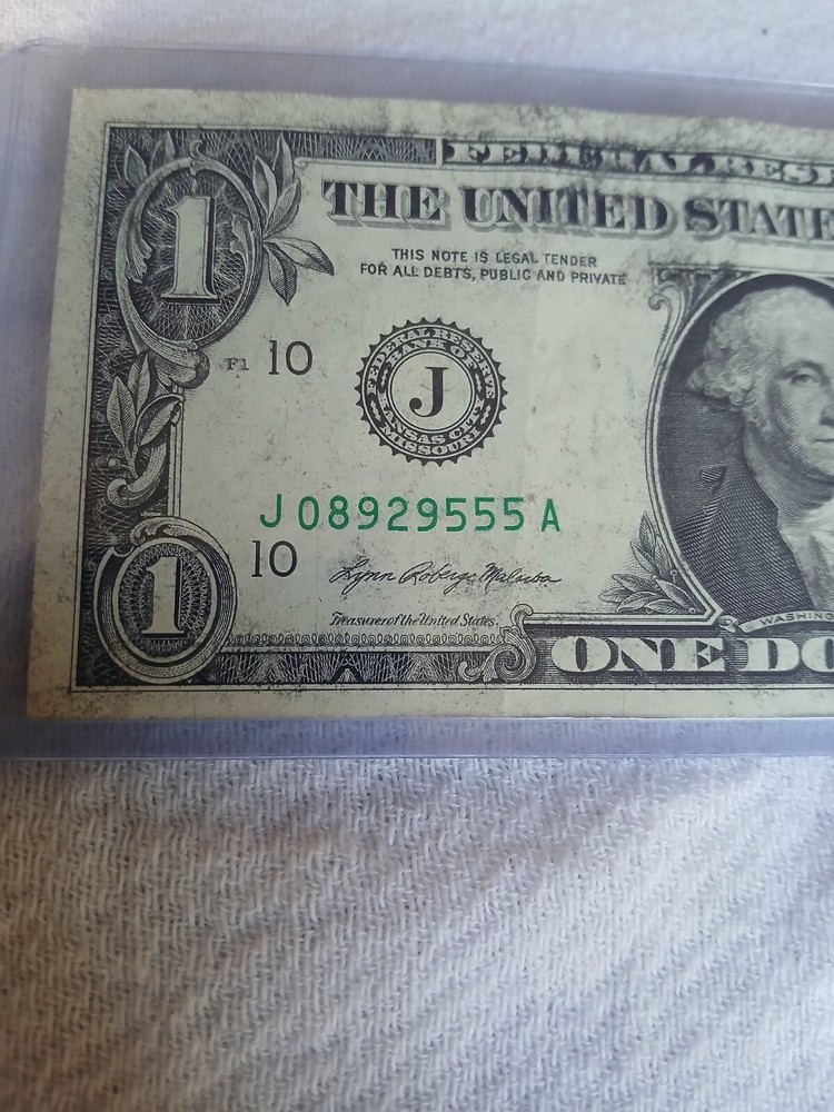 2021 X2 $1 Dollar Bills Ink Smear Errors From The Same Strap.