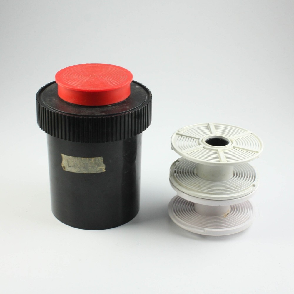 Unbranded Plastic Developing Tank + 2 Adjustable Reels & Core