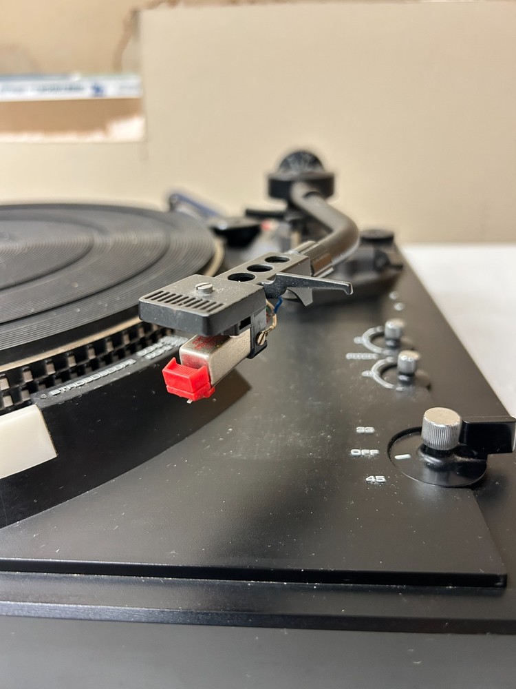 TURNTABLE Technics Panasonic SL-2000 Direct Drive Player System