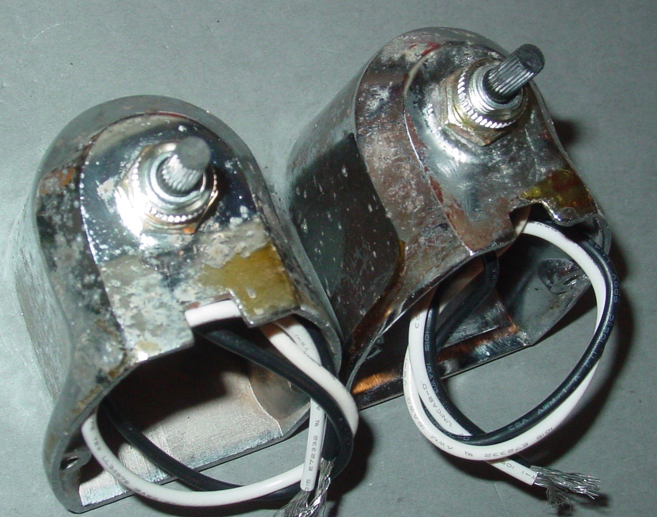 2 Vintage Boat Sconces Lot Art Deco Low Profile Compact Chrome Light Fixture