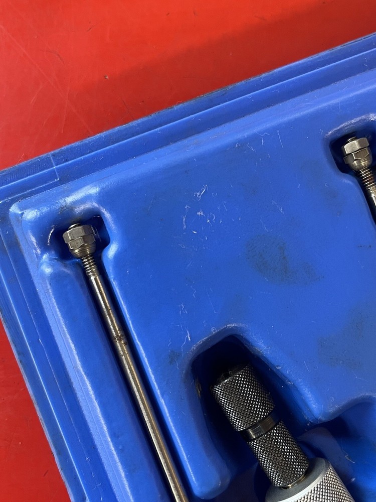 Central Tools Depth Micrometer #6240 With 2 Rods And Manual In Plastic Case