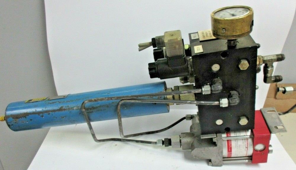AIR DRIVEN FLUID PUMP ASSEMBLY