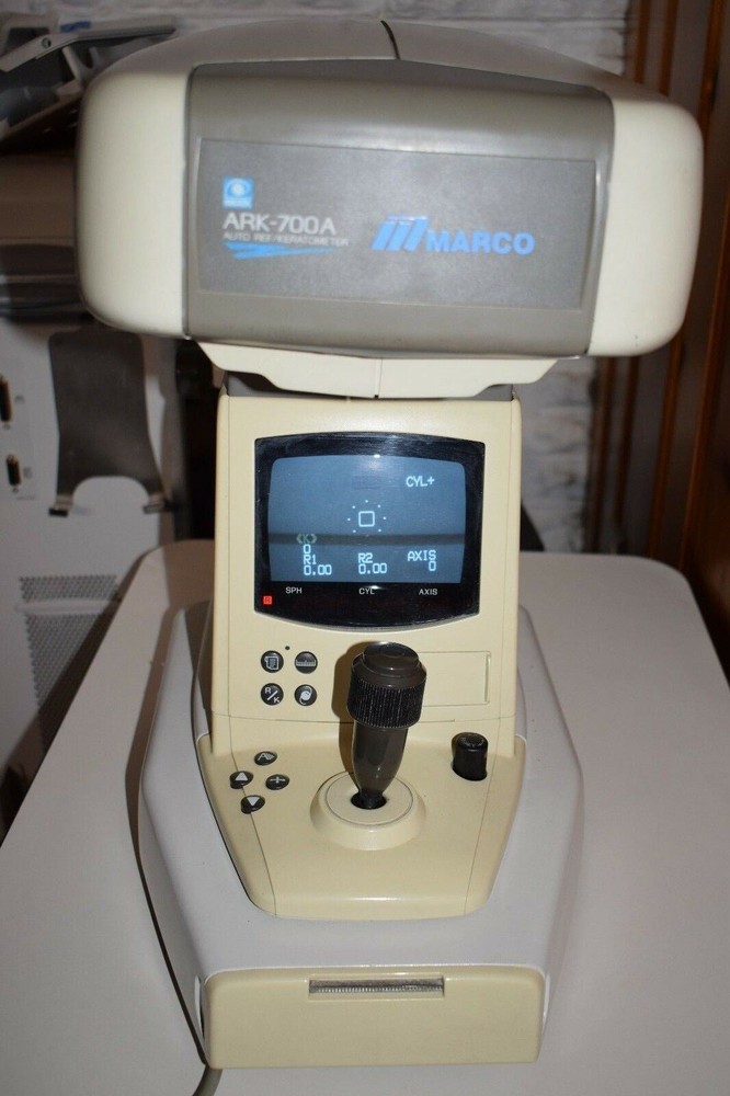 Nidek ARK 700-A autorefractor-not a keratometer