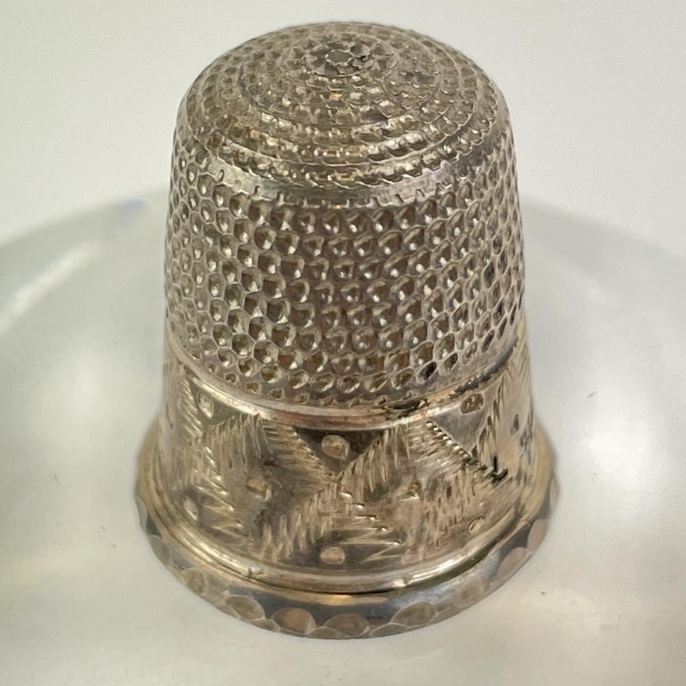 Vintage Solid Silver Thimble James Swann & Son 1972 2.2cm 4.9g