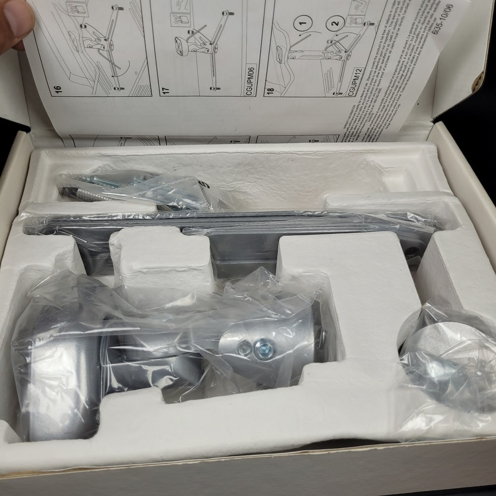 Vantage Point CGUPM06-S Universal Front Projector Mount - Silver. New. Open Box