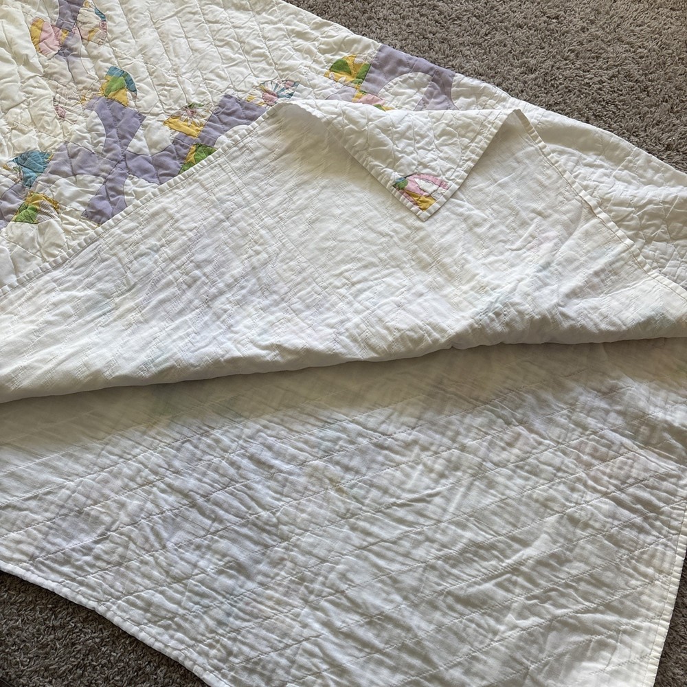 Handmade Patchwork Quilt Lightweight Approximately 82 X 72