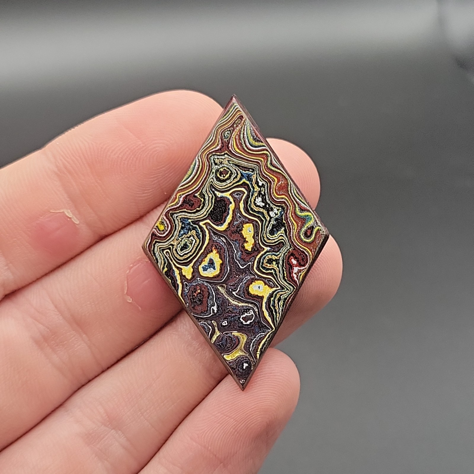 AWESOME VINTAGE(2000-2010) CORVETTE FORDITE DETROIT AGATE CABOCHON