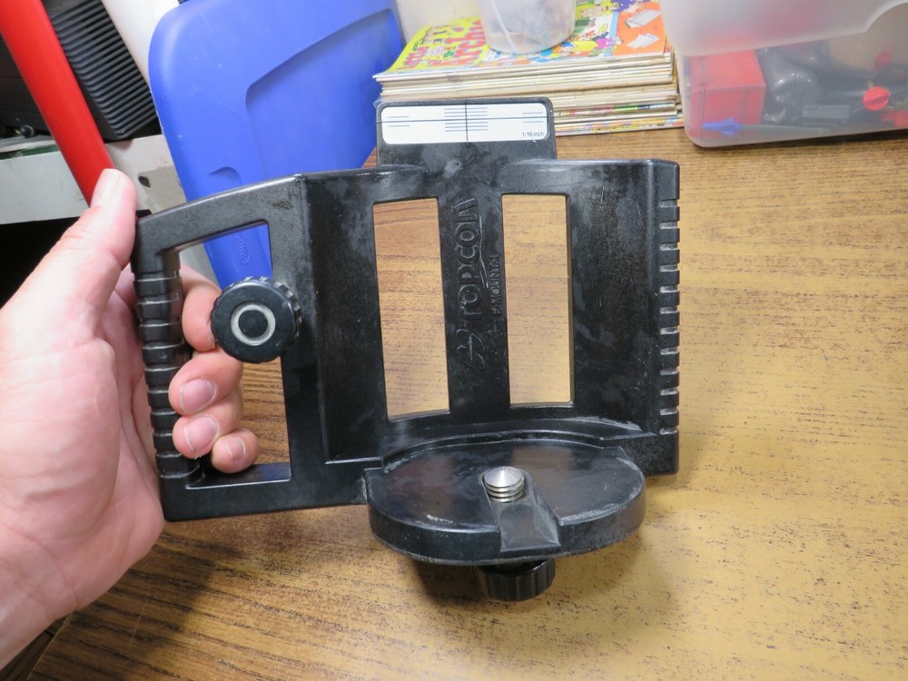 topcon f mount-1 Laser Mounting Bracket