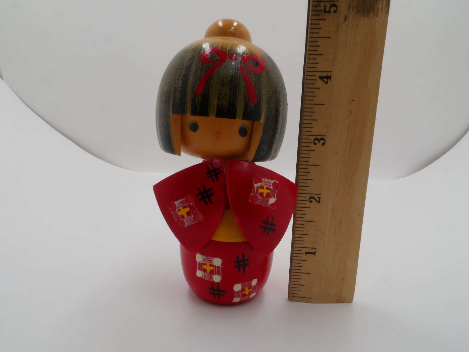 Japanese Kokeshi Geisha Girl Hakone Hand Painted Wood Figure Doll