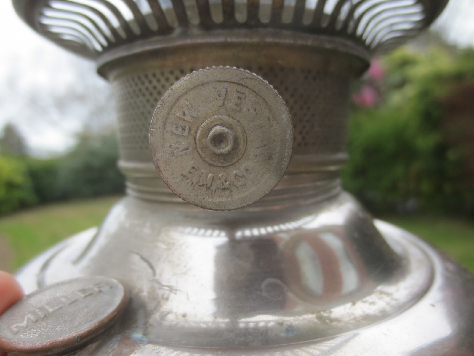 MILLER VESTAL OIL LAMP MADE IN USA With Chimney Shepherds Hut Oil Lamp