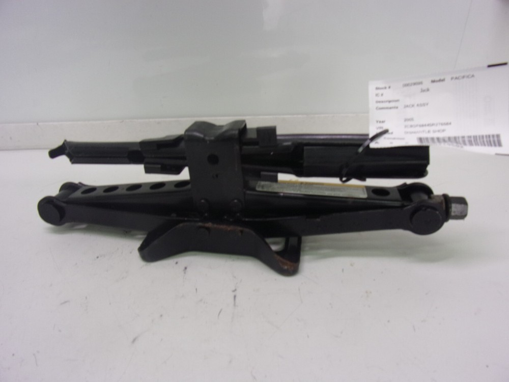 CHRYSLER PACIFICA Jack  2005