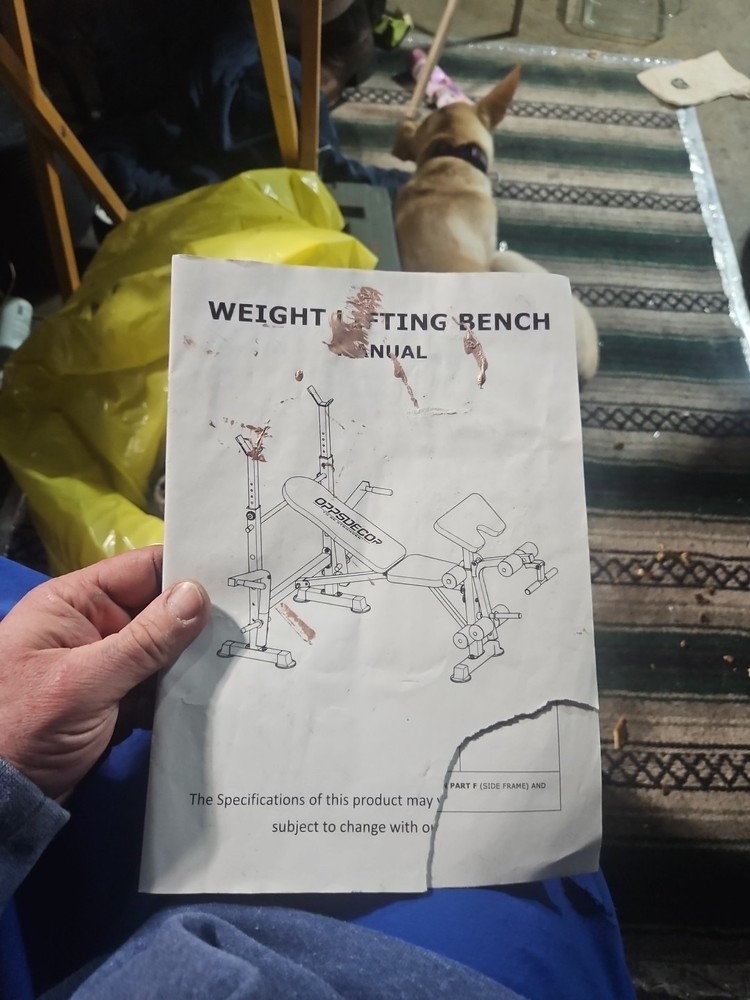 weight lifting bench