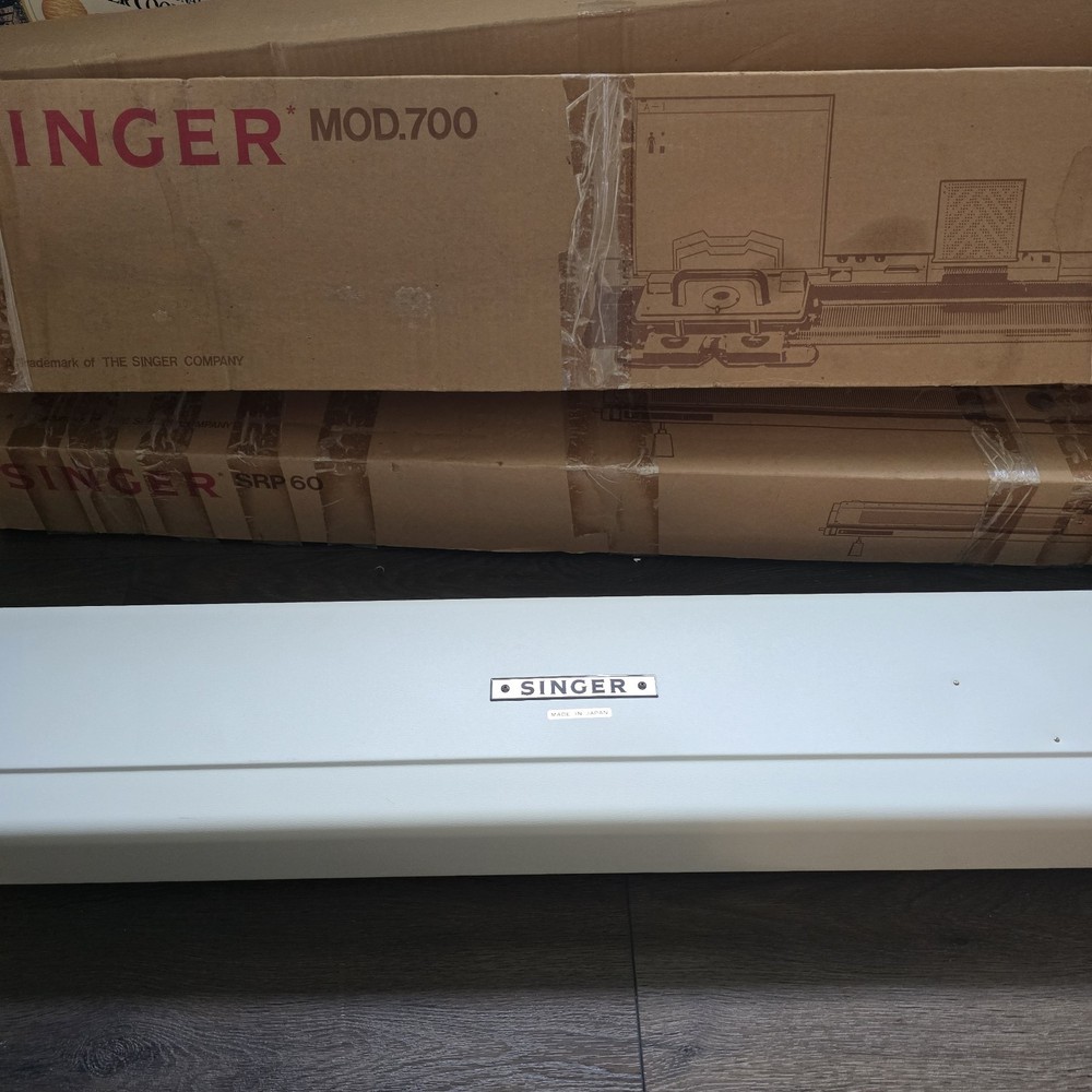 Knitting Machine Singer Memo-Matic 700 Double Bed