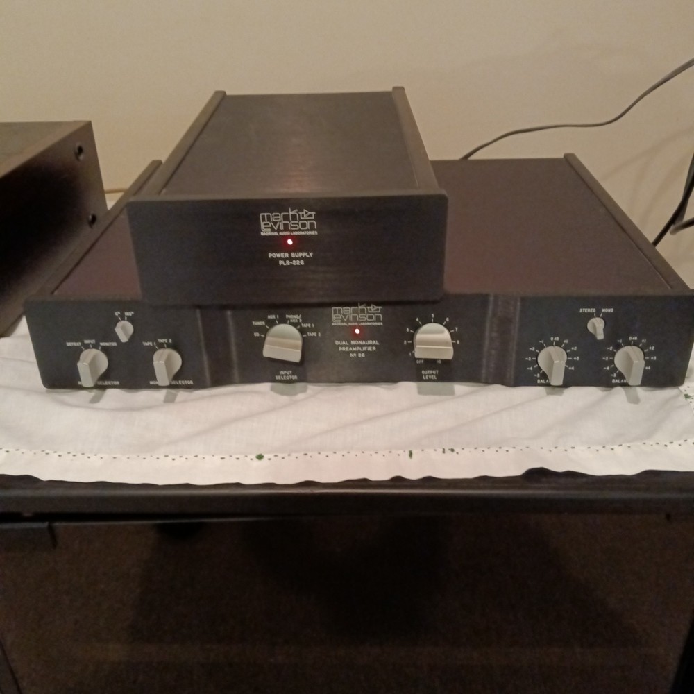 Mark Levinson Preamplifier No 26 with Phono Module + Power Supply PLS-226