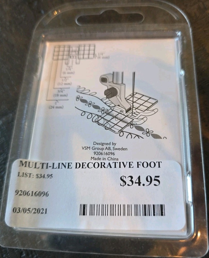 Multi-line Decorative Foot