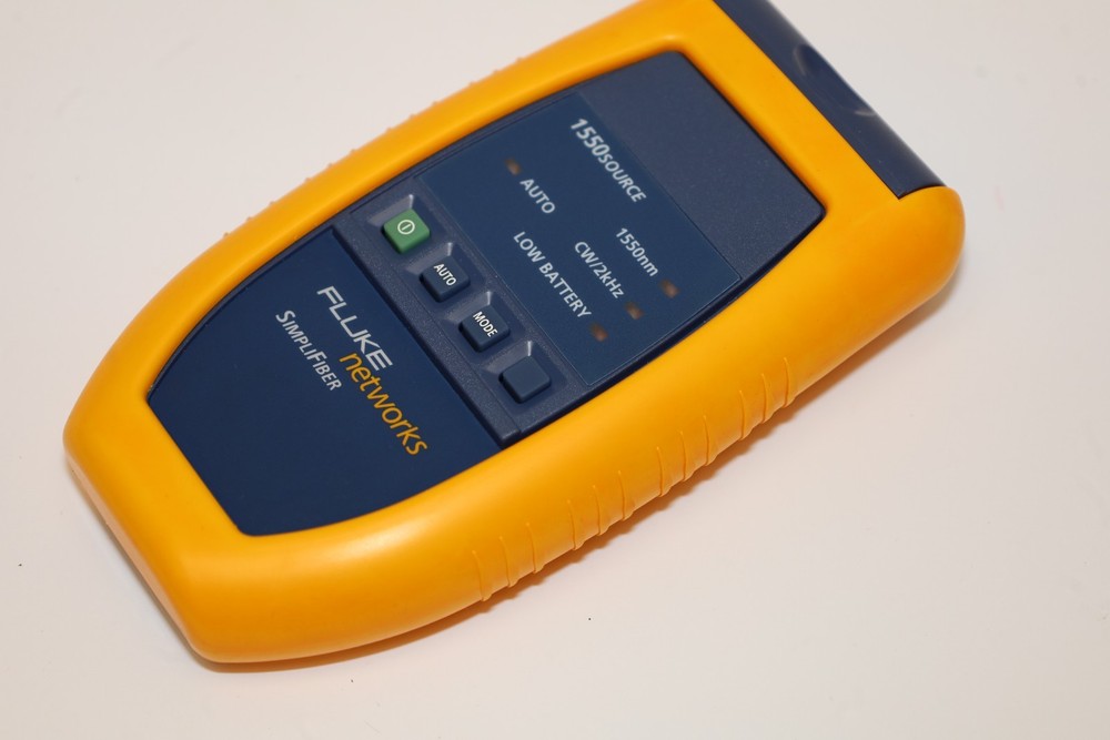 Fluke Networks SimpliFiber 1550 SOURCE