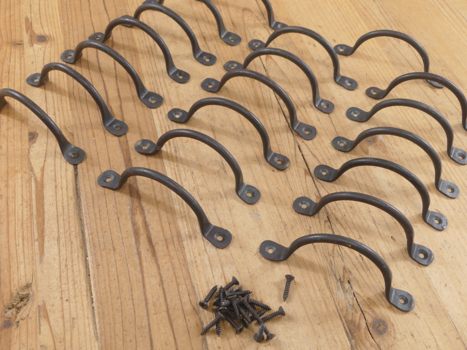 20 Hand Forged Iron Drawer Bin Pulls Cabinet Handles Kitchen Bath Primitive Farm