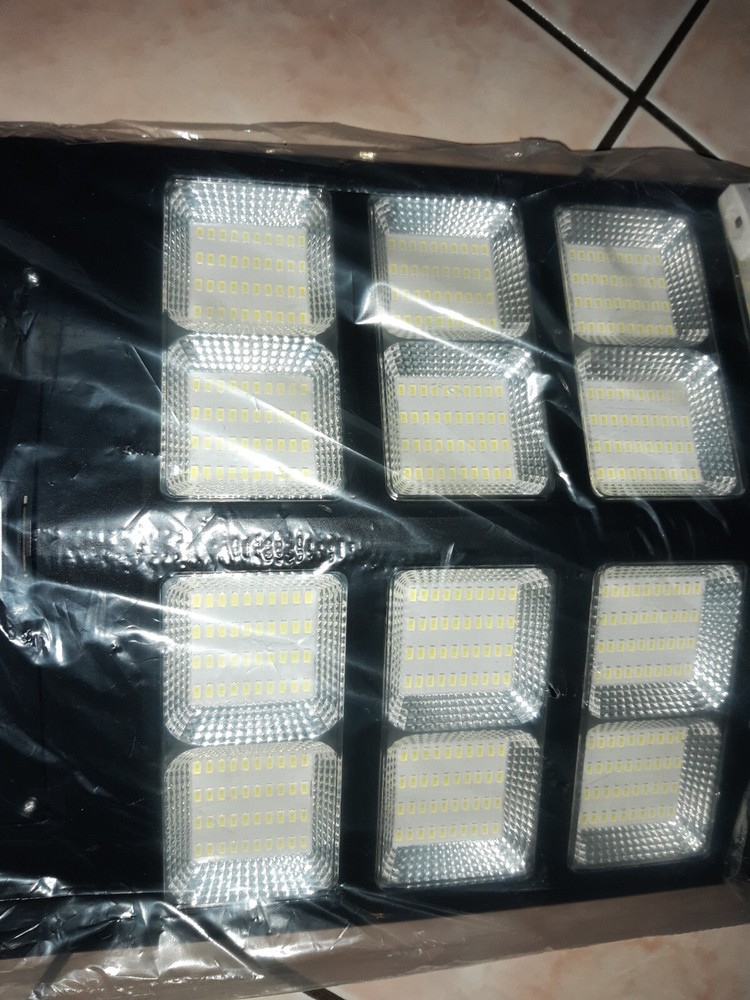 900W Solar LED Lamp