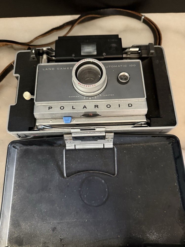 Vintage Polaroid Automatic 100 Land Camera