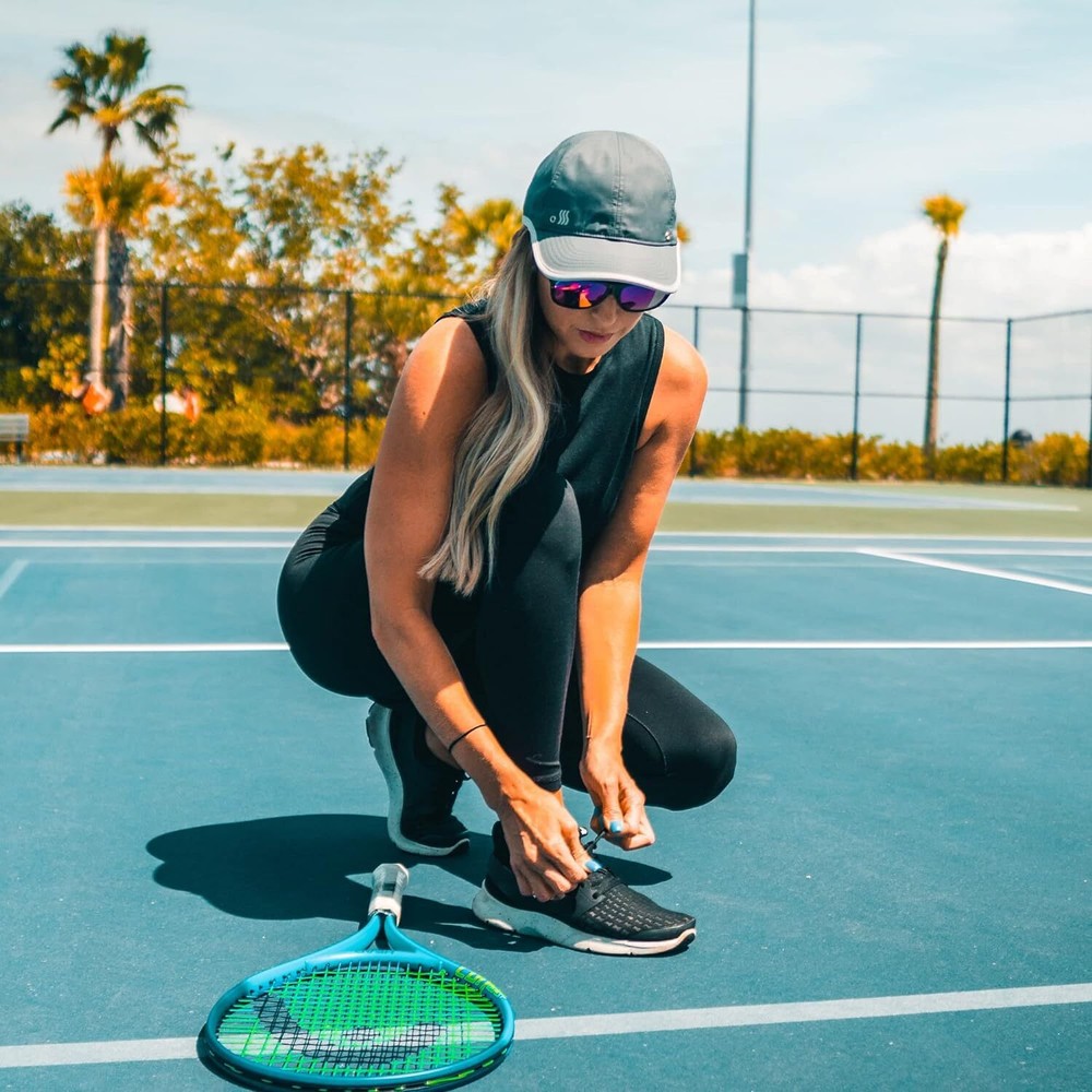 SAAKA Featherlight Sports Hat. Lightweight, Quick Drying. Medium, Graphite