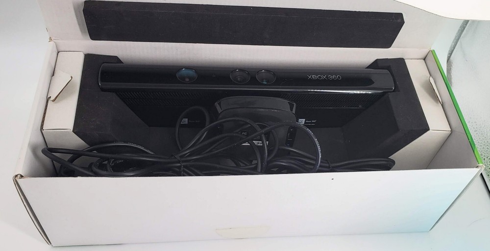 Vintage Microsoft Xbox 360 Kinect Wired Sensor Complete In Box With 3 Games