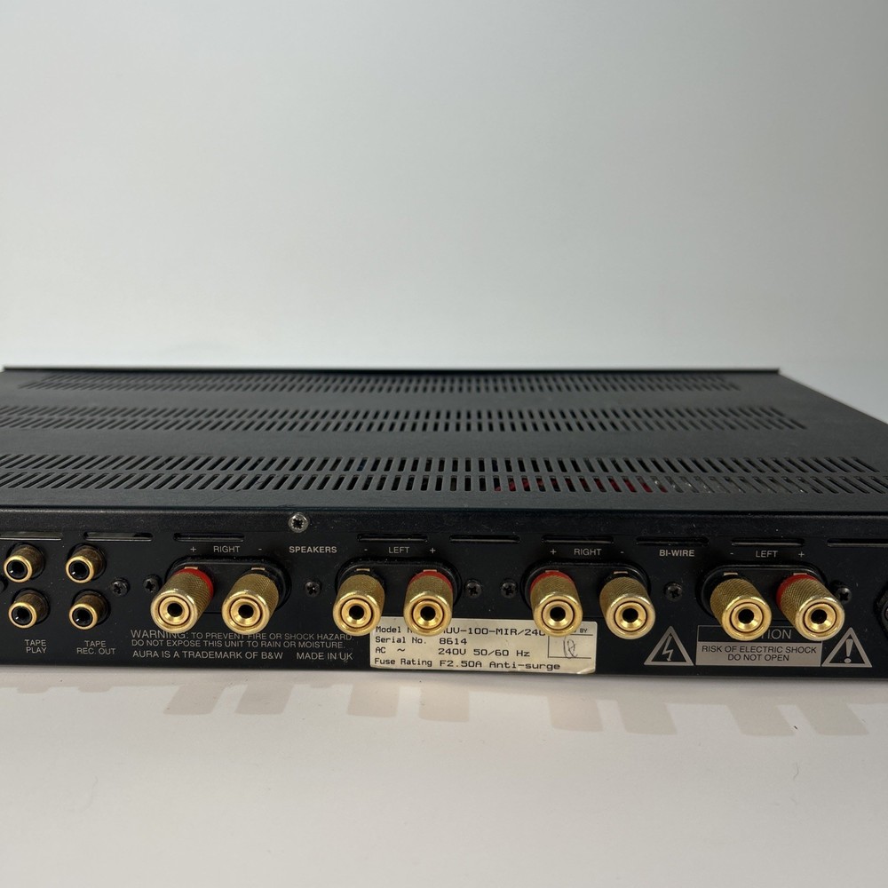 Aura Evolution AUV-100-MIR Stereo Integrated Amplifier (B&W) Black Working