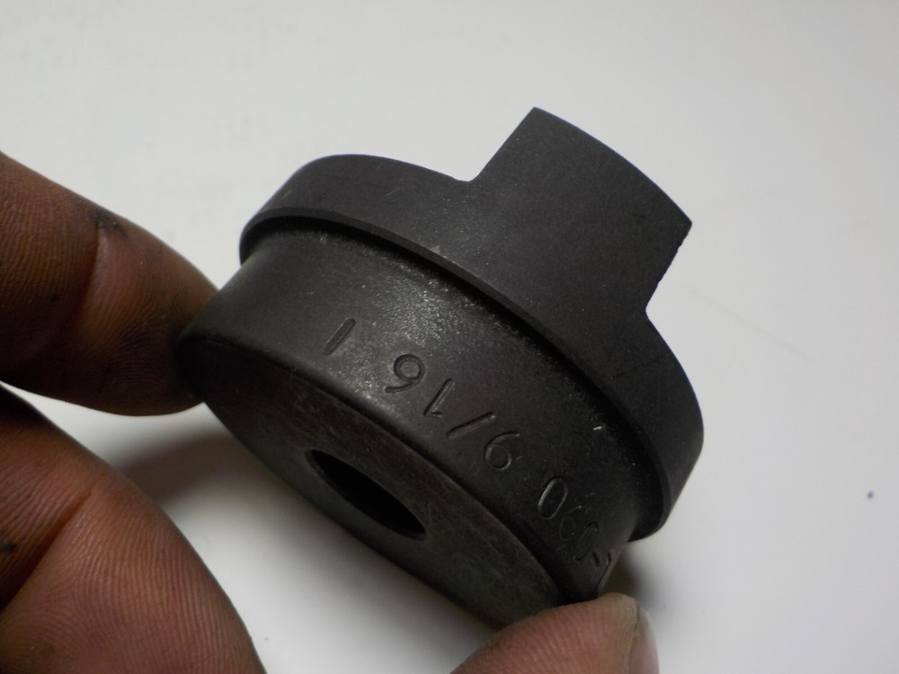 BROWNING L090 JAW COUPLING HUB 9/16 BORE HALF #9