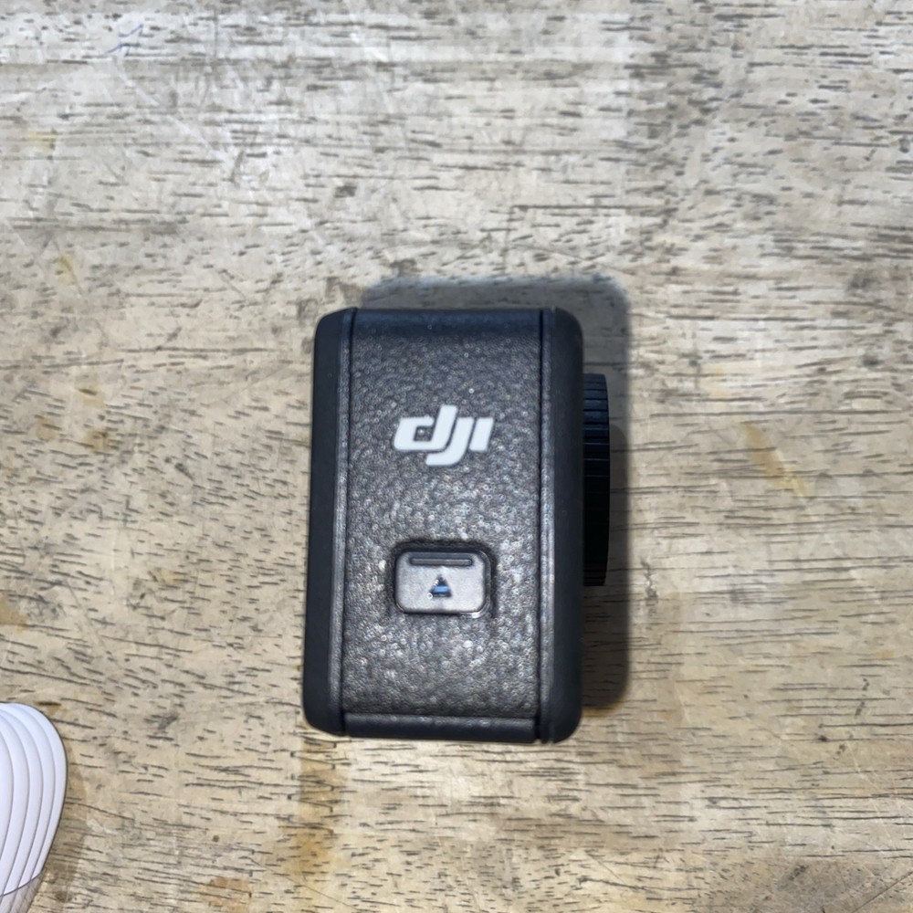 DJI - Osmo Action 4 4K Action Camera Standard Bundle - Gray