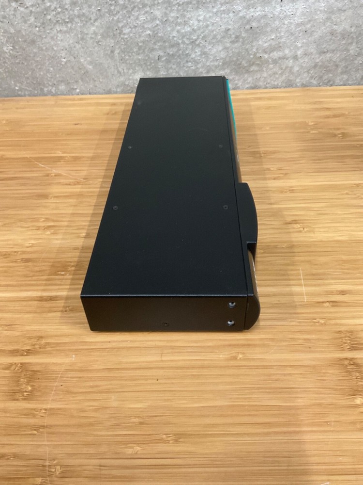 Black Box ServSwitch Ultra KVM Switch Model KV5004SA-R2