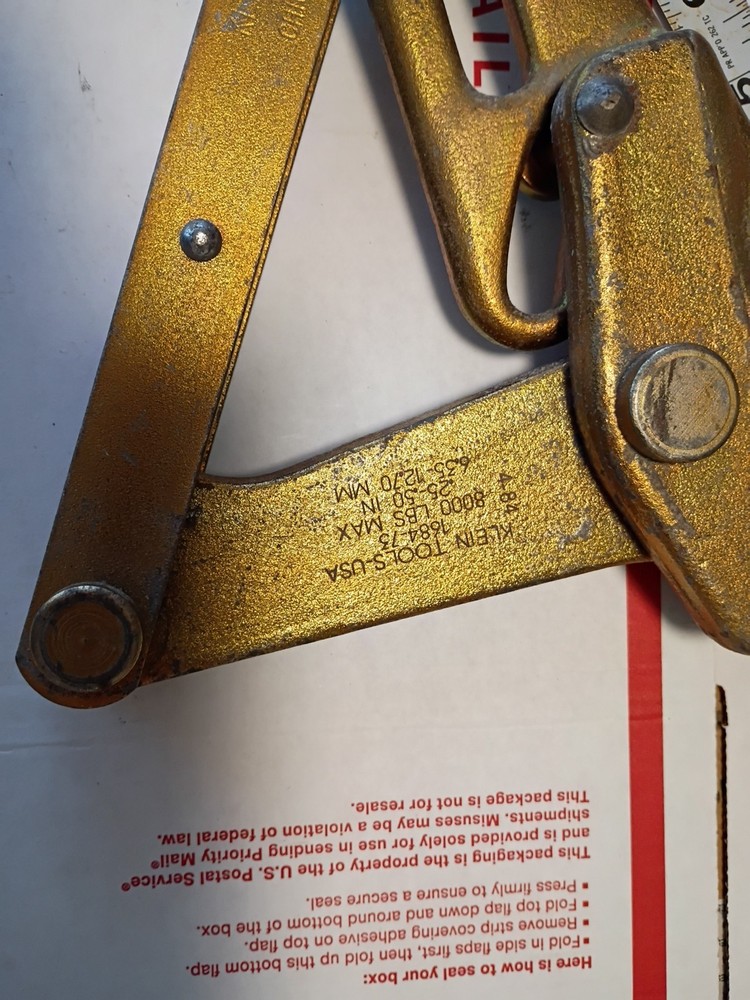 Klein Tools 1684-73 EHS Cable Pulling Jaw Grip, 8000lb Max, .25.50 in